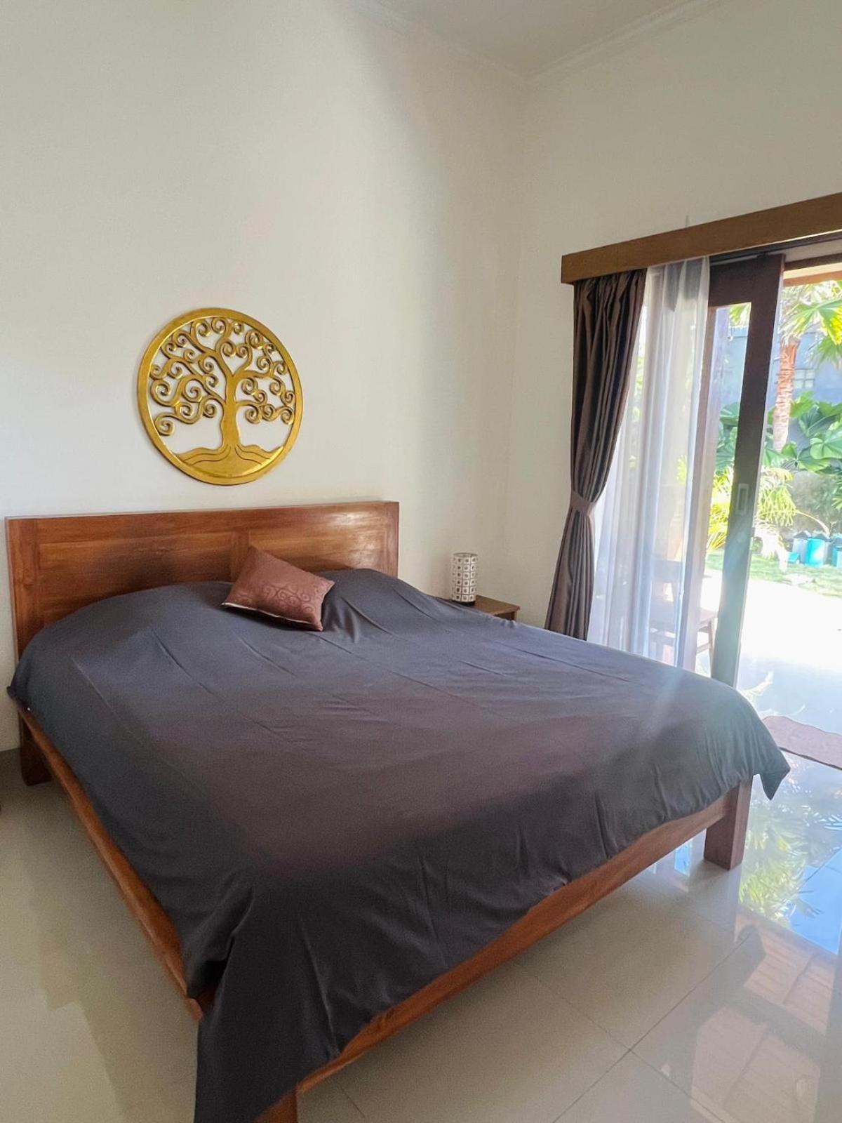 Wiryaroja Guest House Чангу Экстерьер фото